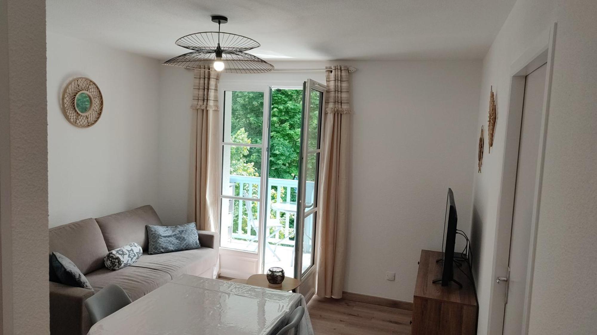 קאוטרט Charmant Appartement 4 Pers,Vue Montagne Avec Parking Prive Et Balcon מראה חיצוני תמונה